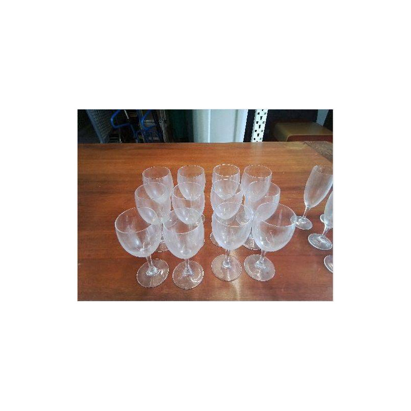 LOT DE 6 VERRES À EAU SUR PIED 