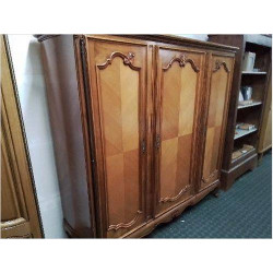 ARMOIRE LOUIS XV
