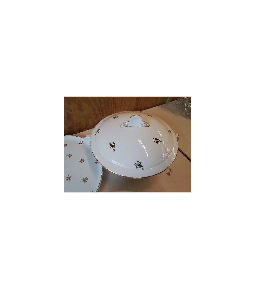SOUPIÈRE EN PORCELAINE 