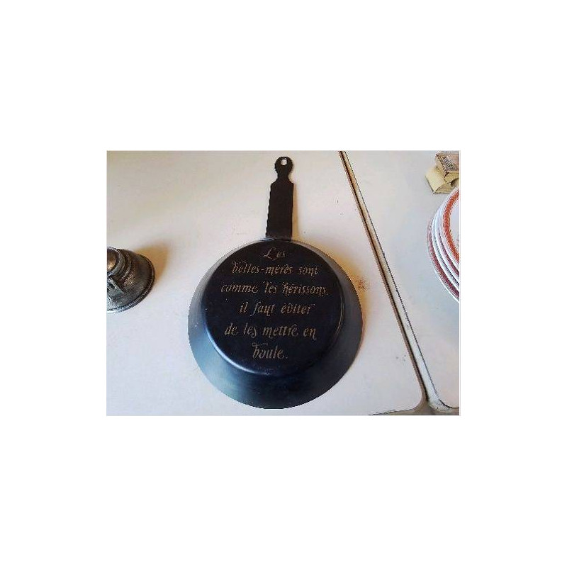 POELE DECORATIVE
