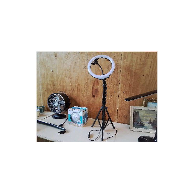 LAMPE ANNEAU AVEC SUPPORT TÉLÉPHONE 