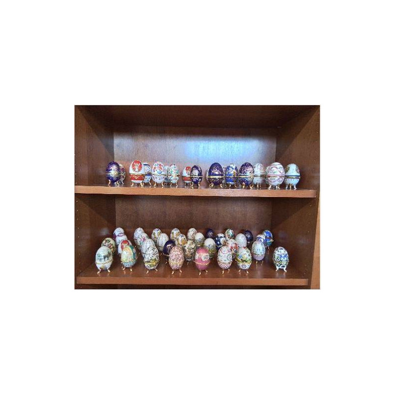 OEUF EN PORCELAINE