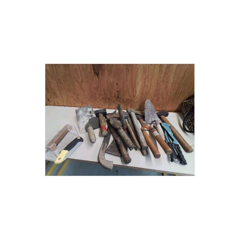 OUTILS DE BRICOLAGE 