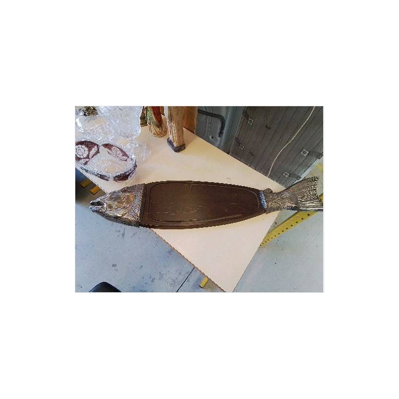 PLAT A POISSON BOIS ET METAL ARGENTÉ 