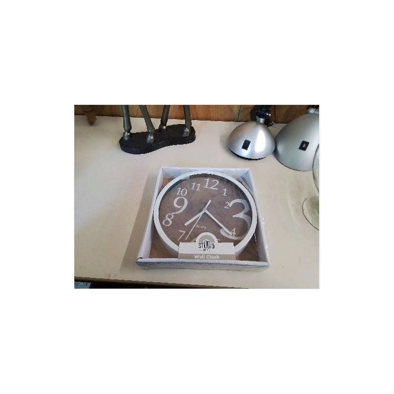 PETITE HORLOGE MURALE 