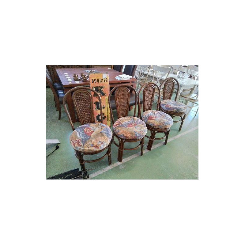 CHAISE EN ROTIN