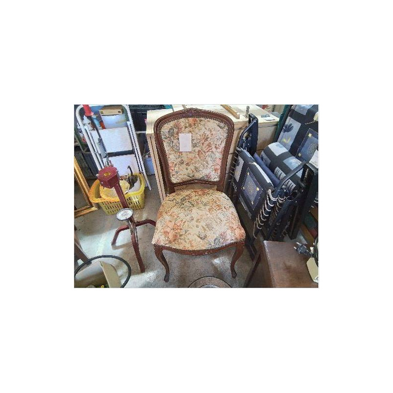 CHAISE TAPISSÉ 