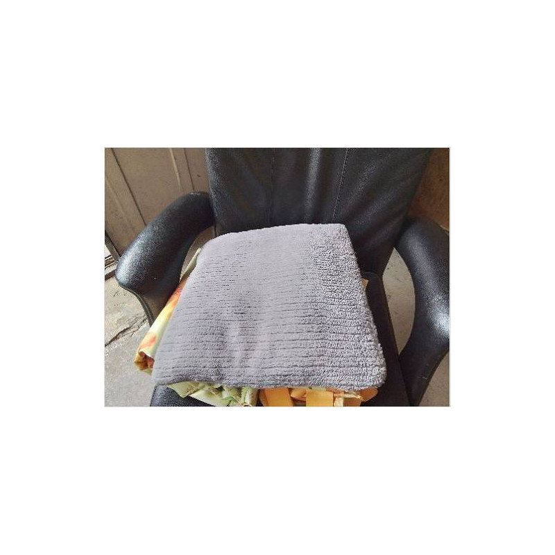 COUSSIN GRIS 