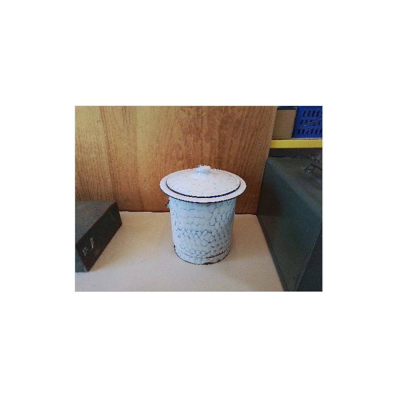 POT DE CHAMBRE EN TAULE ÉMAILLÉE 