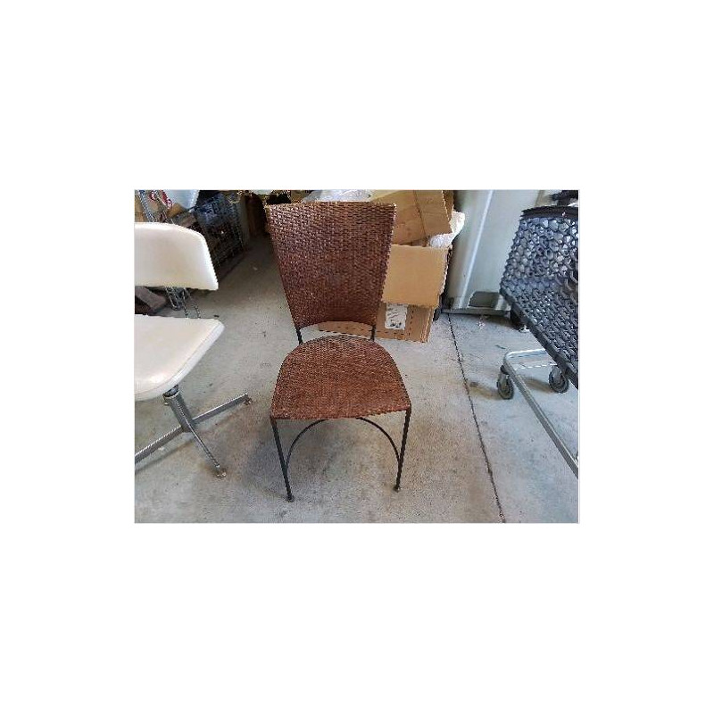 CHAISE EN FER 
