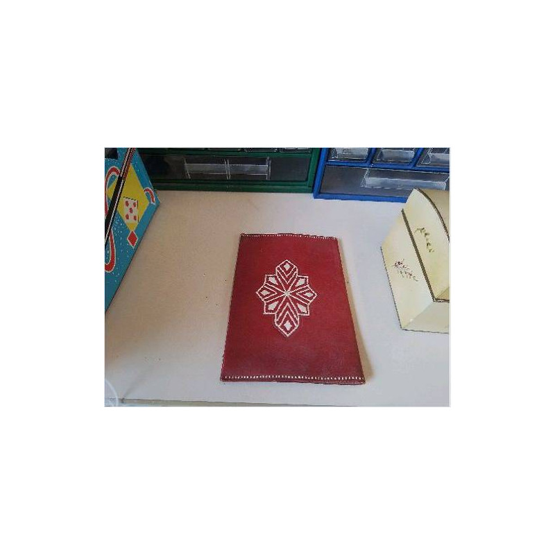 COUVERTURE ROUGE 