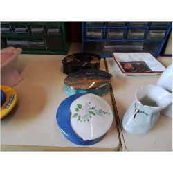 BOITE EN PORCELAINE 