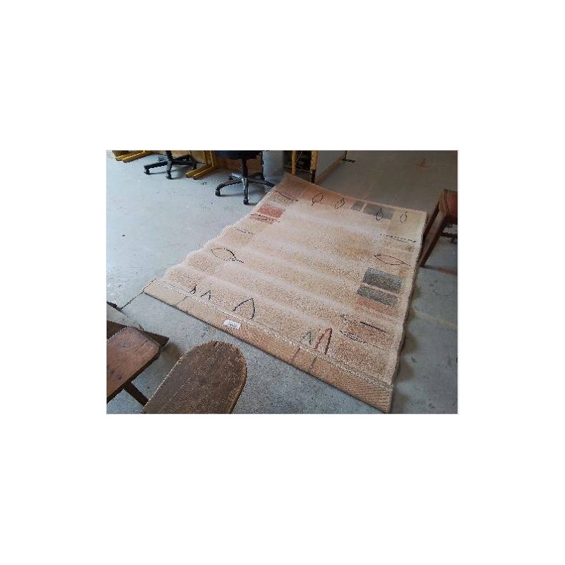 TAPIS BEIGE MOTIF FLORAL 