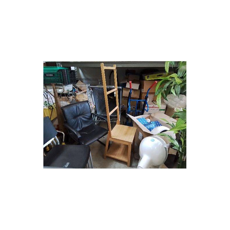 CHAISE PORTE SERVIETTE 