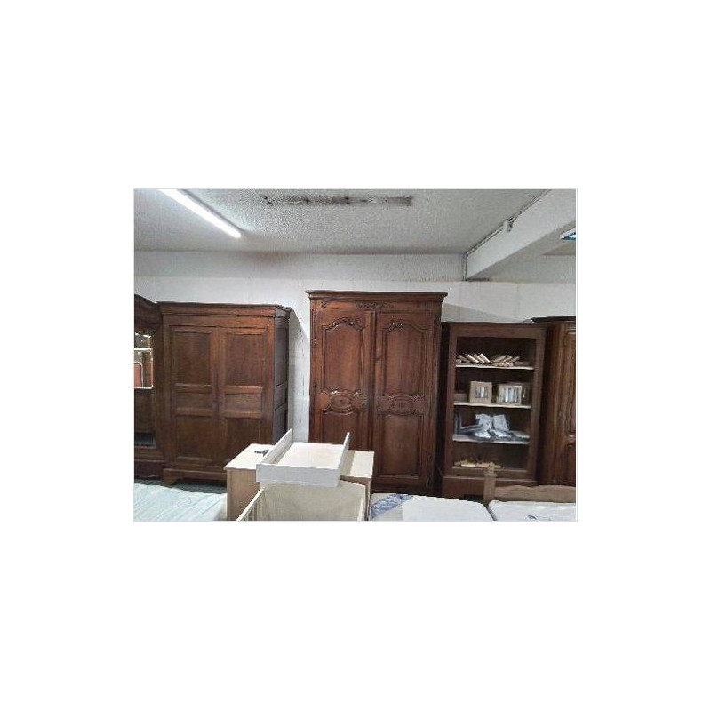ARMOIRE 