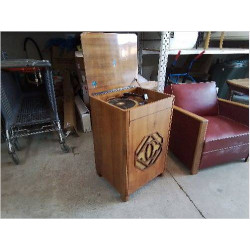 MEUBLE TOURNE DISQUE 