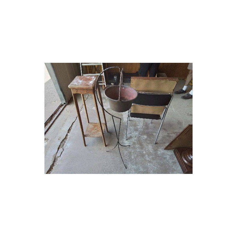 PORTE POT EN FER