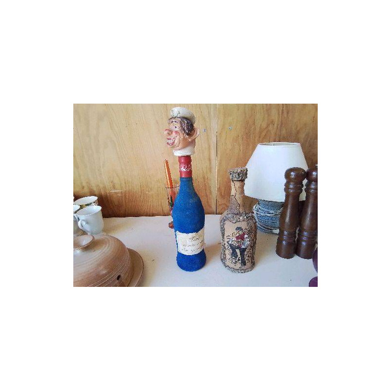 BOUTEILLE A LIQUEUR 