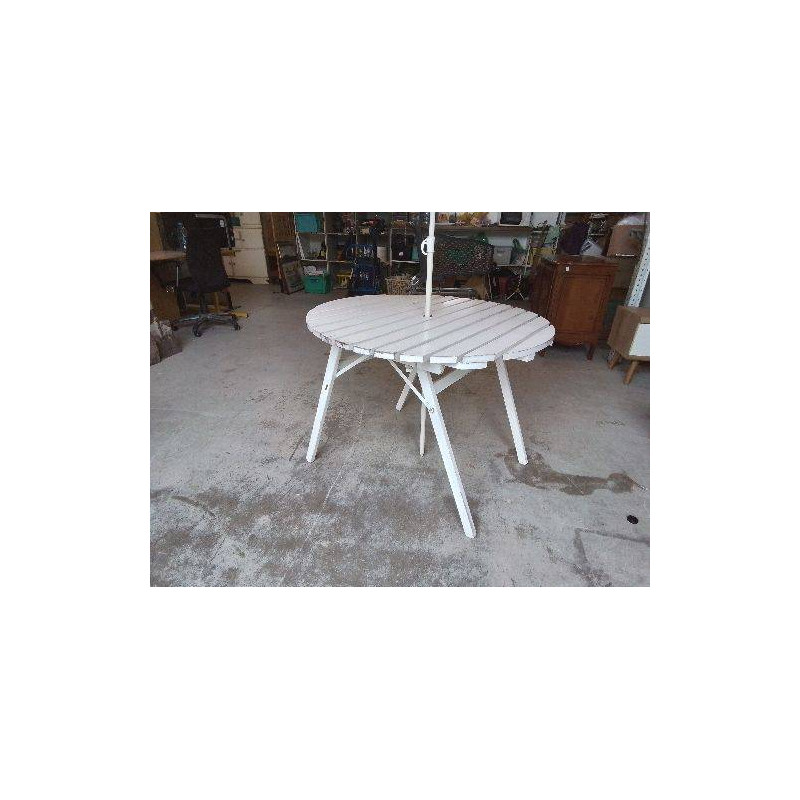 TABLE DE JARDIN PLIANTE 