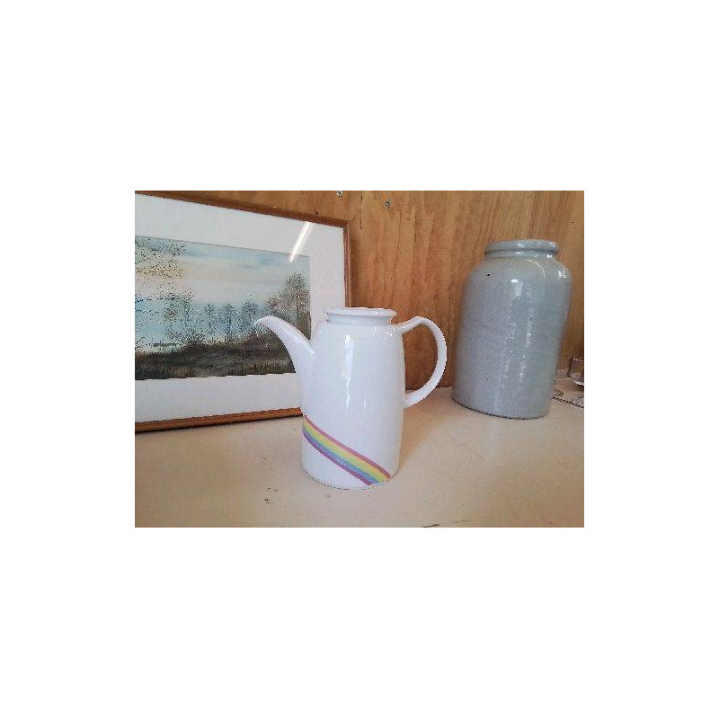 THÉIÈRE EN PORCELAINE 