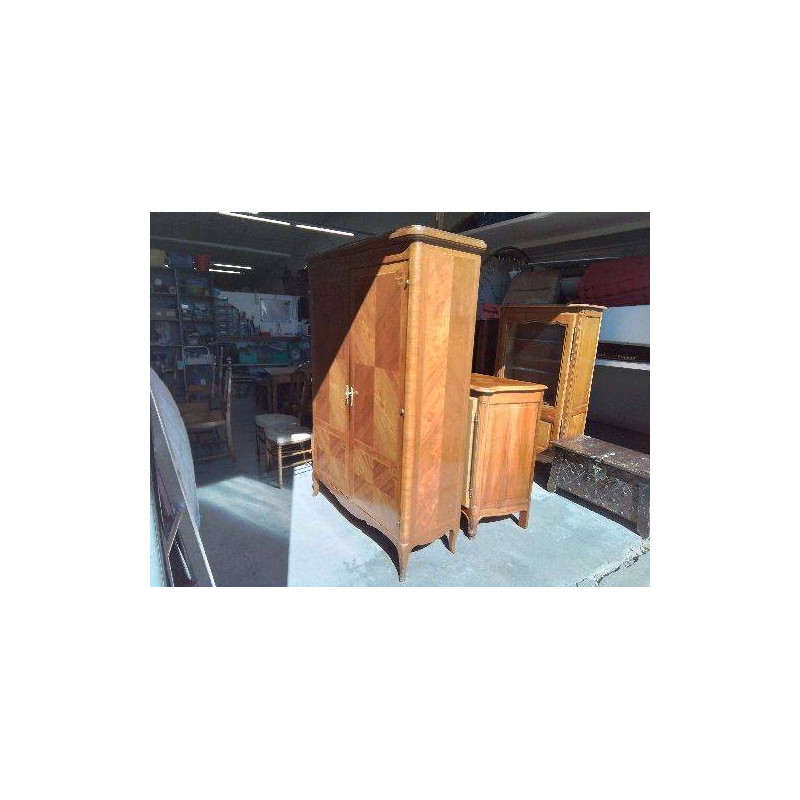ARMOIRE DEUX PORTES