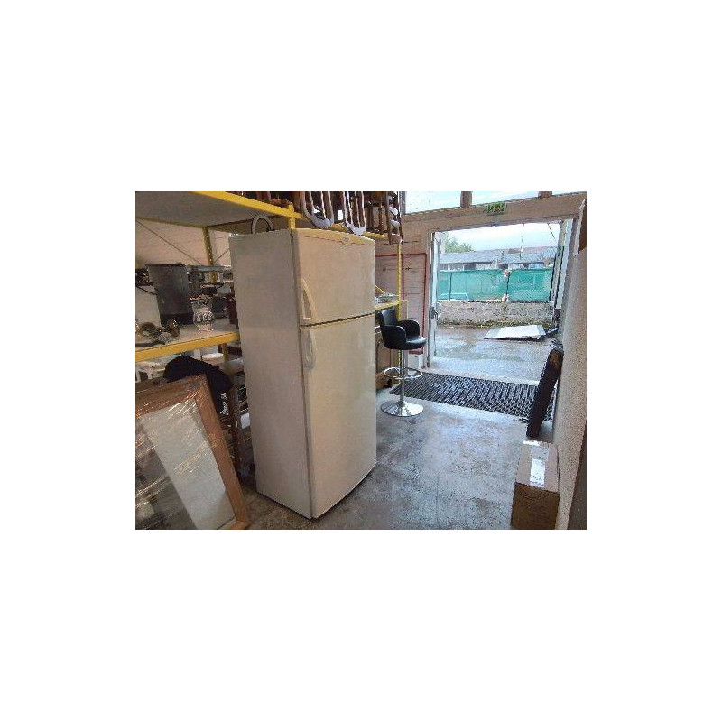RÉFRIGÉRATEUR WHIRLPOOL 