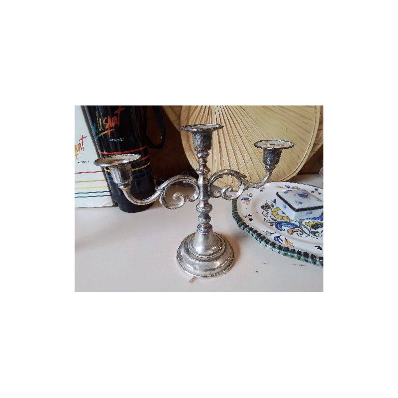 CHANDELIER 
