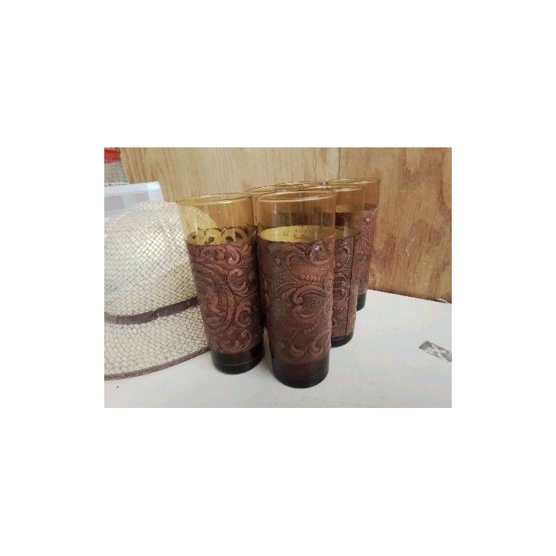 LOT DE 6 VERRES A JUS DECOR DE CUIR