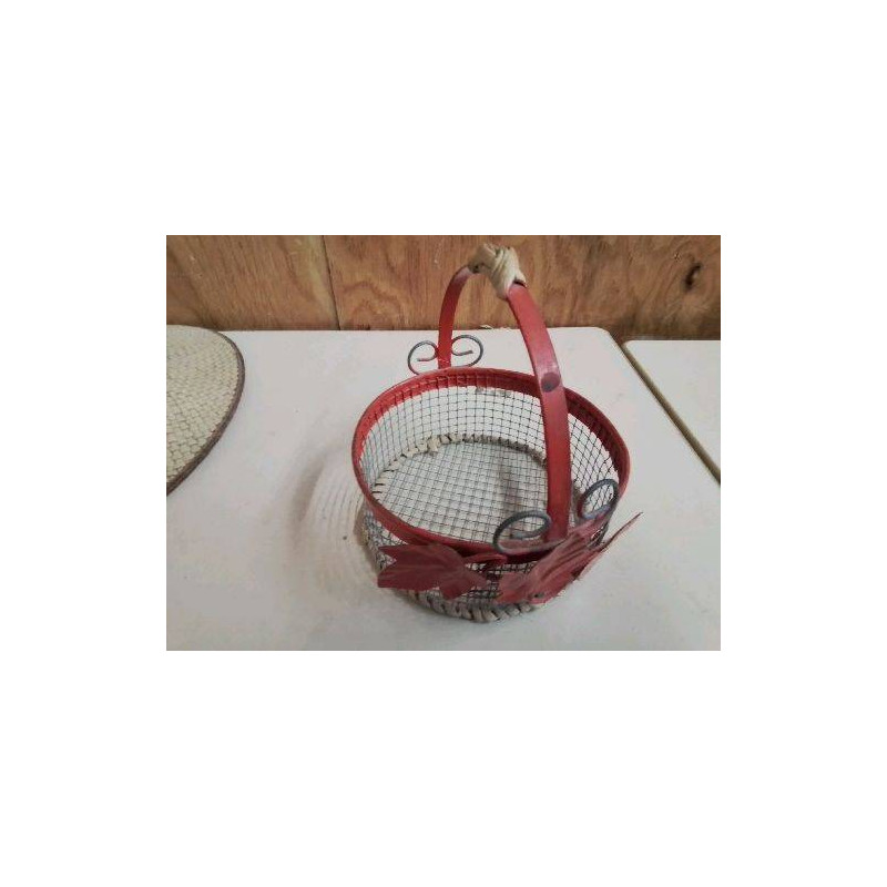 PETIT PANIER EN FER