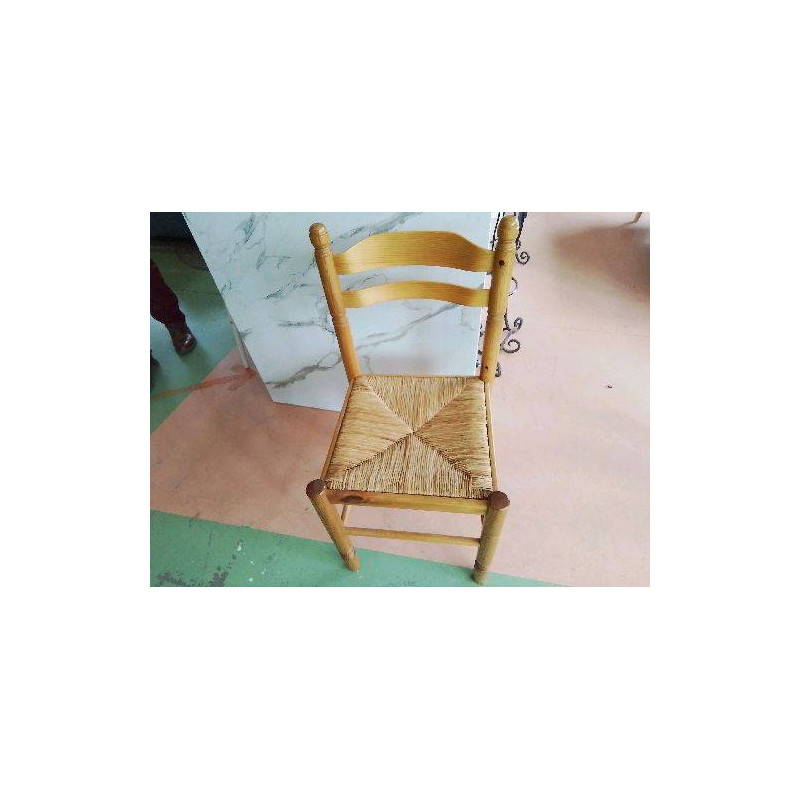 CHAISE