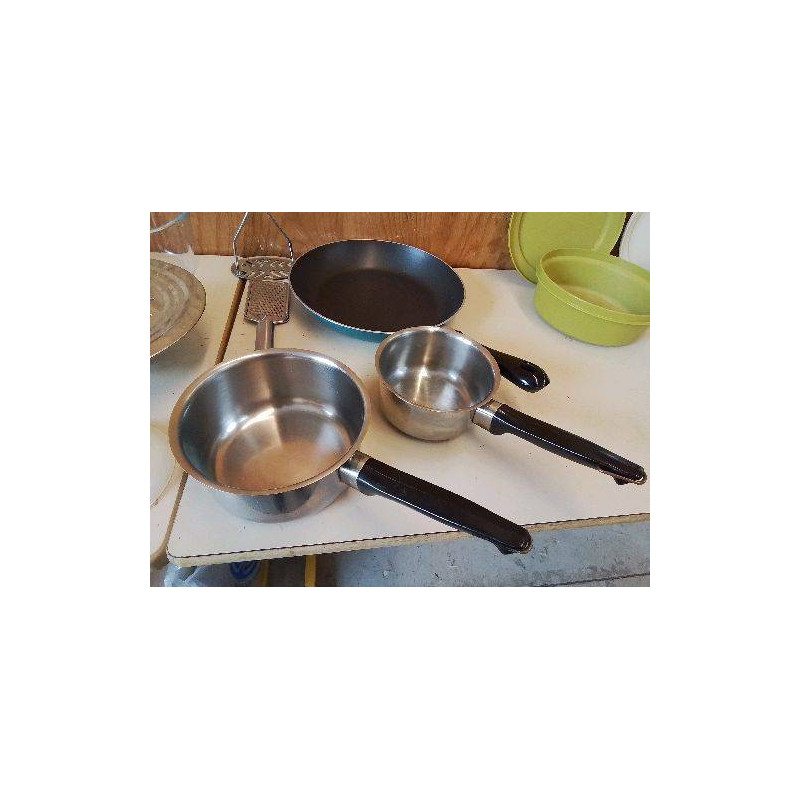 LOT DE 2 CASSEROLES 