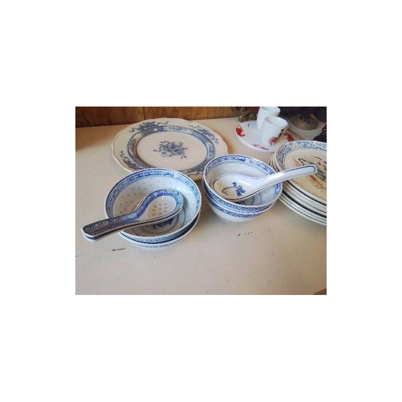LOT DE 4 ASIATIQUE AVEC CUILLÈRE 