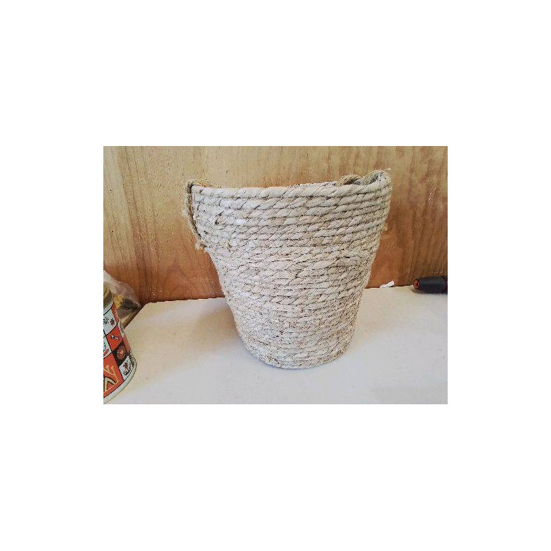 PETITE PANIERE EN RAFFIA 