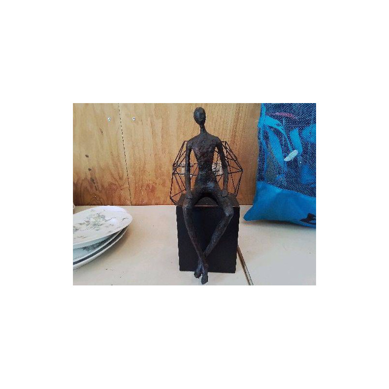 STATUETTE EN RESINE 