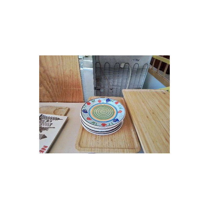 LOT DE 6 PETITES ASSIETTES MOTIF FLORAL 