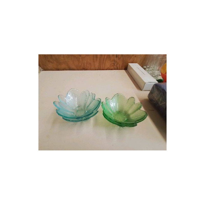 LOT DE 4 PETITES COUPELLES FEUILLE