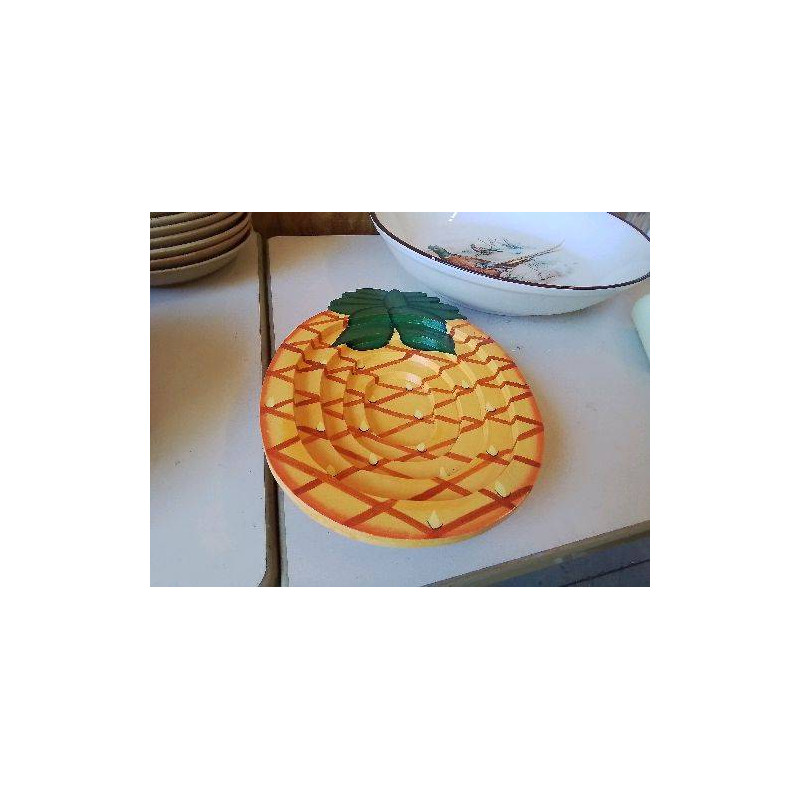PLAT ANANAS 
