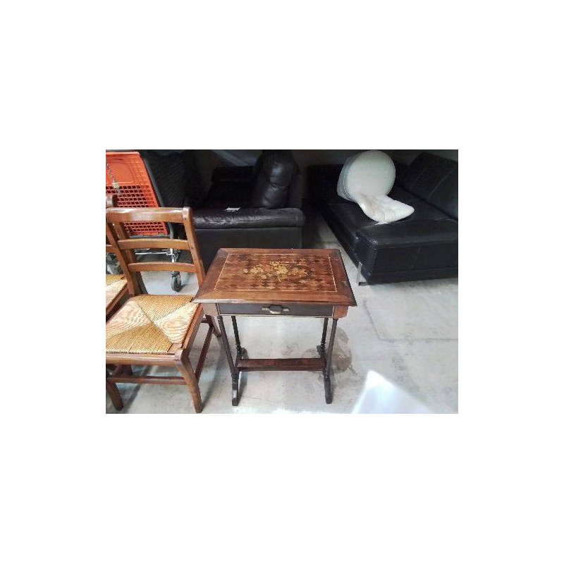 SCELETTE MOTIF FLORAL