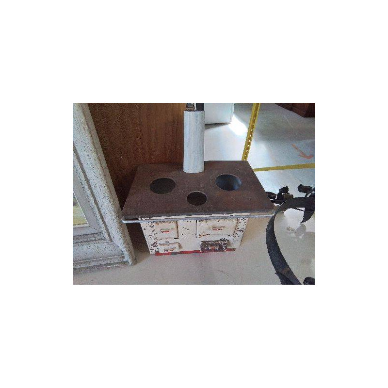 CUISINIÈRE 
