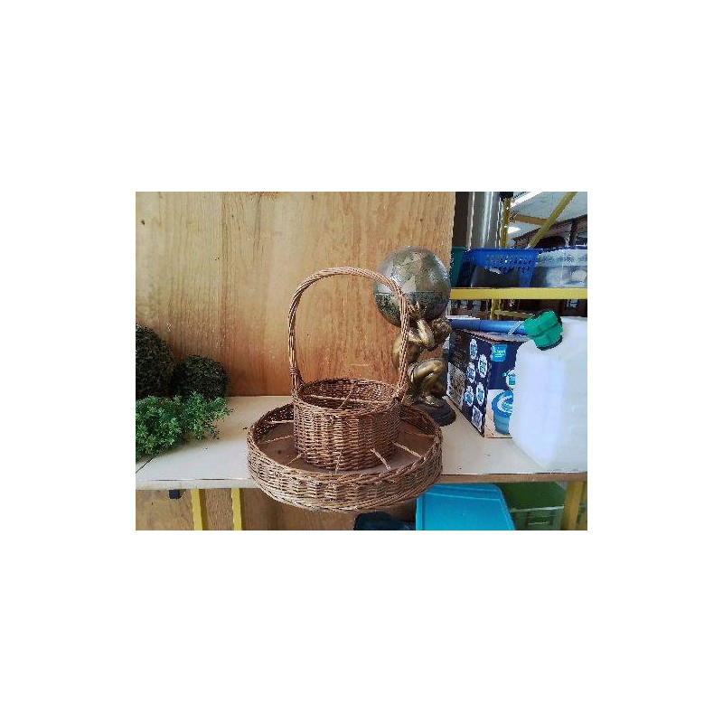 PANIER EN OSIER DECO 