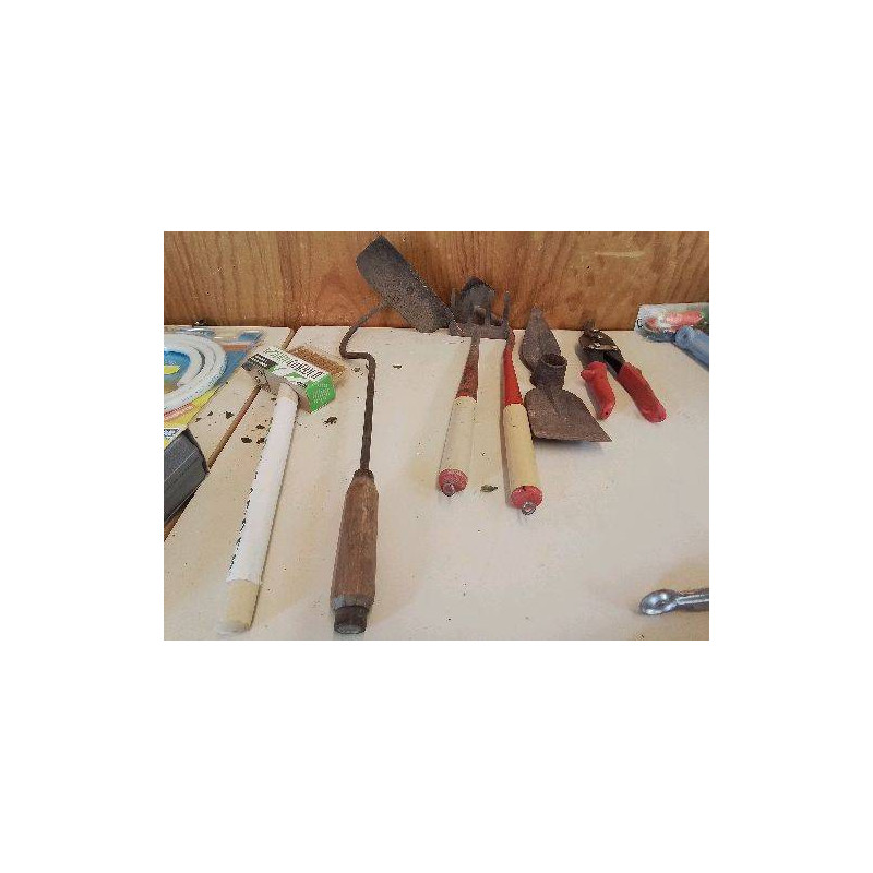 OUTILS DE BRICOLAGE