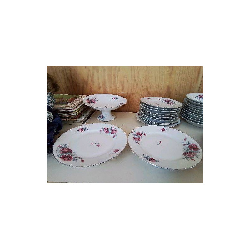PLAT À TARTE PORCELAINE MOTIF ROSE 