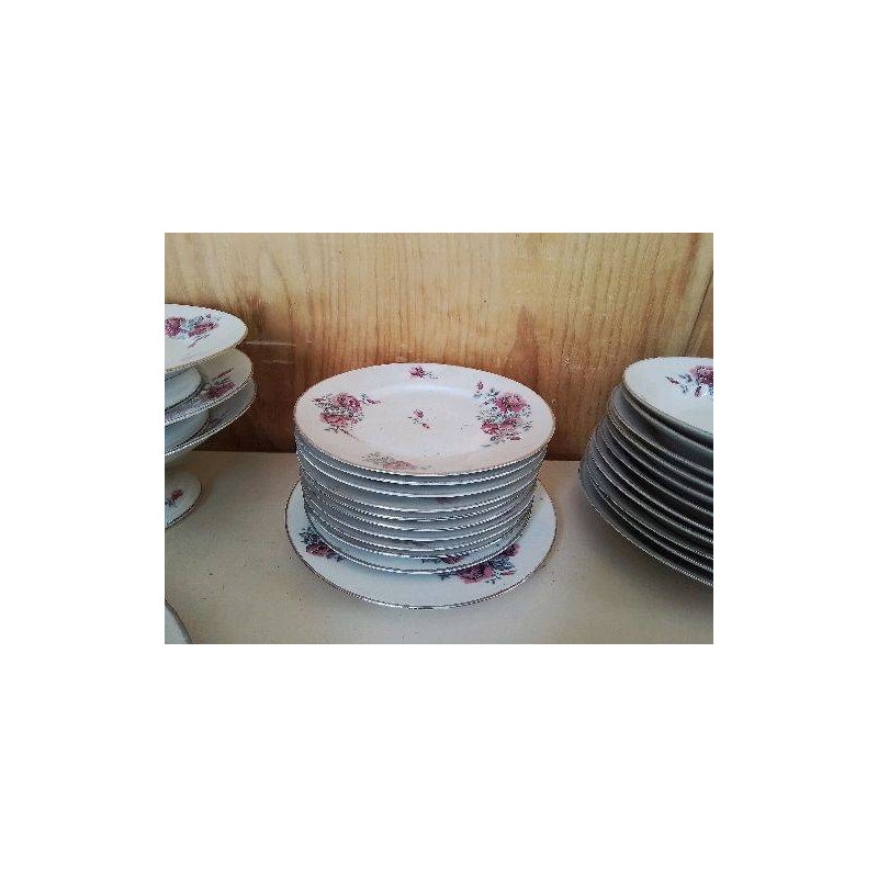 ASSIETTES À DESSERT PORCELAINE MOTIF ROSE 