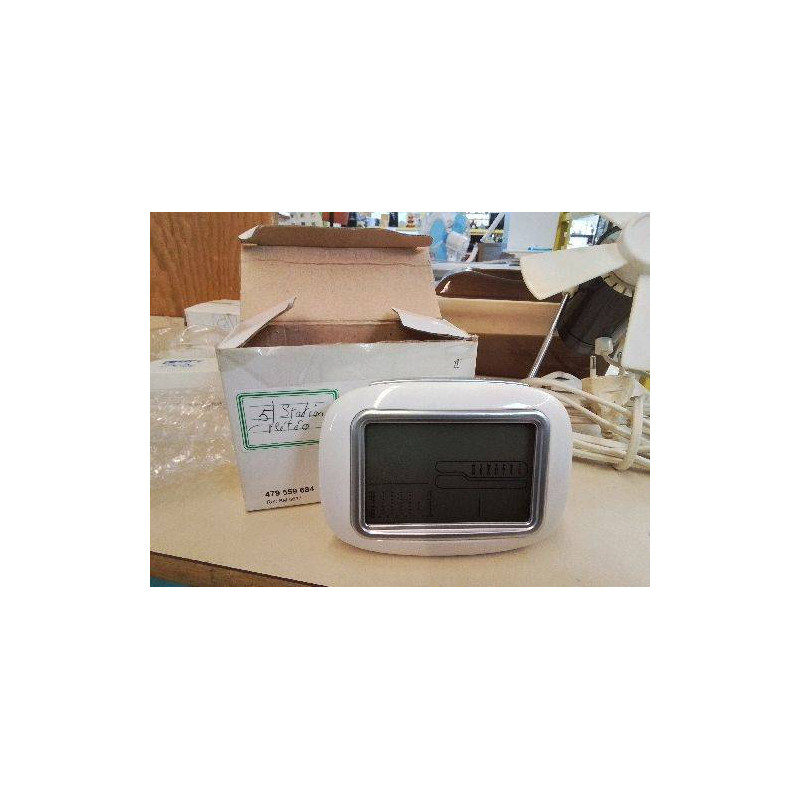 PETITE RADIO