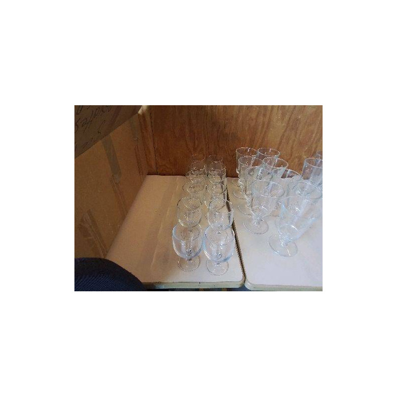 LOT DE 6 VERRES À PIED 