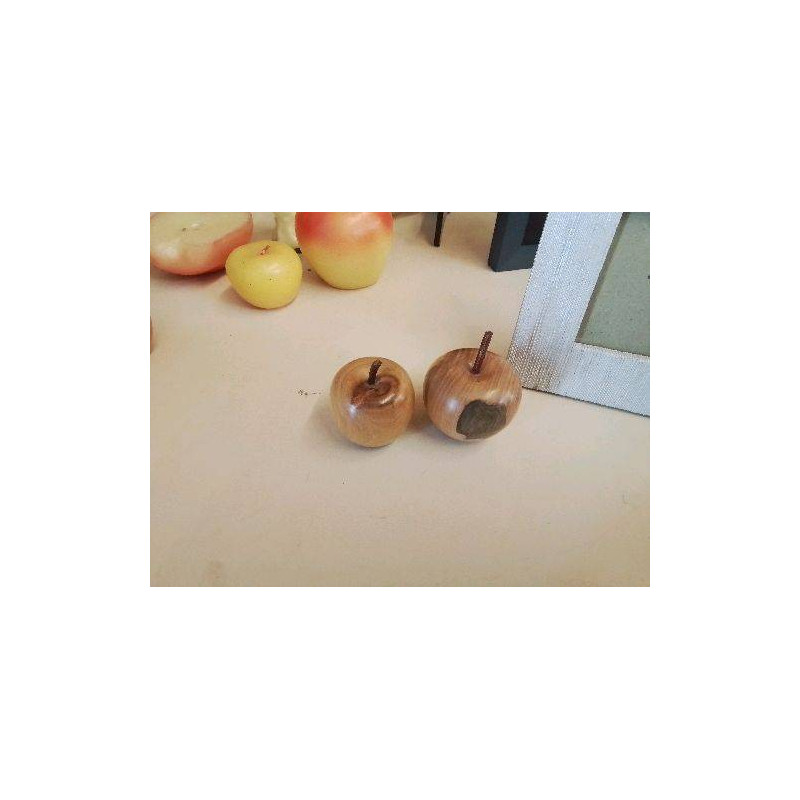 POMME BOIS