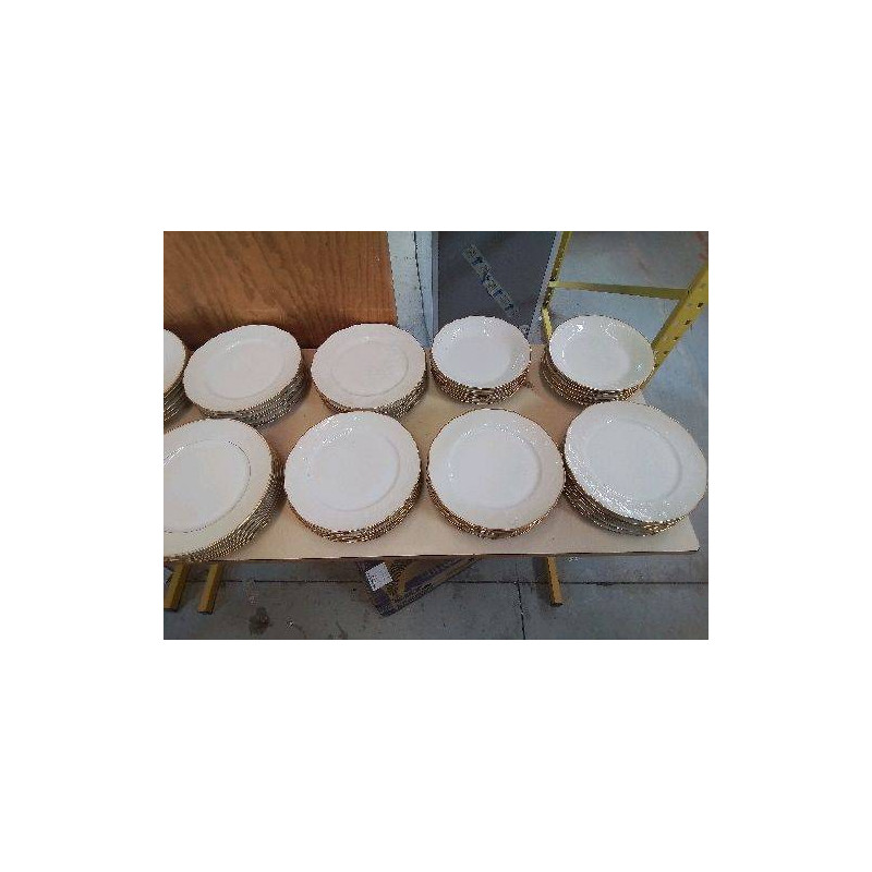 LOT DE 6 ASSIETTES 