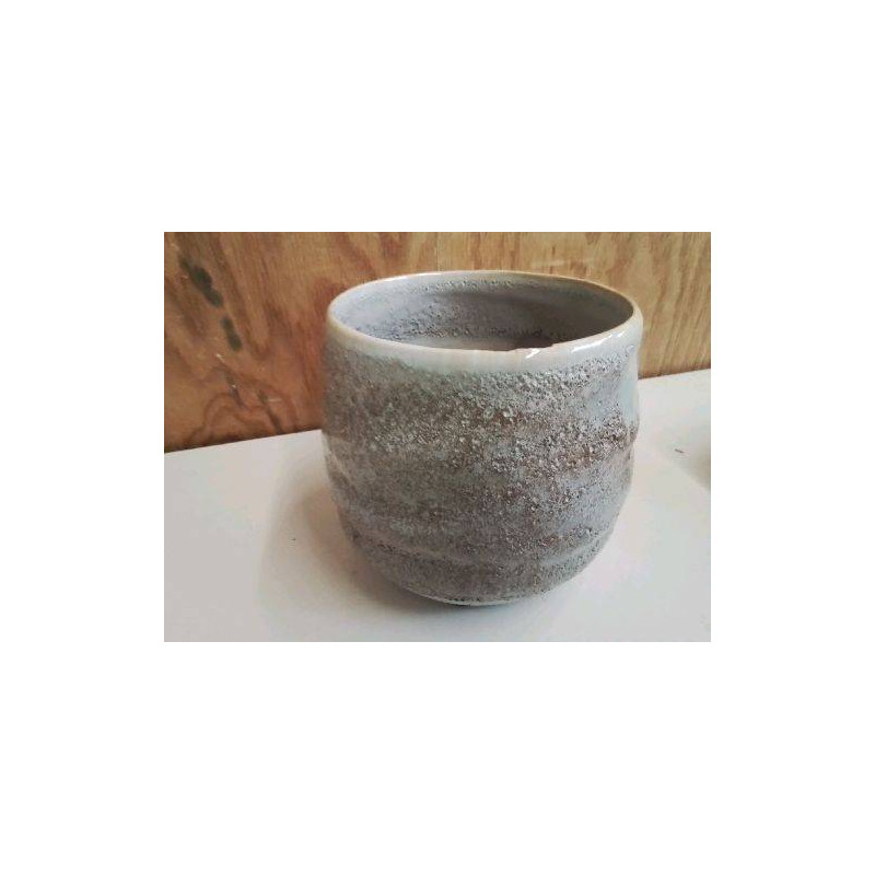 CACHE POT EN GRES 