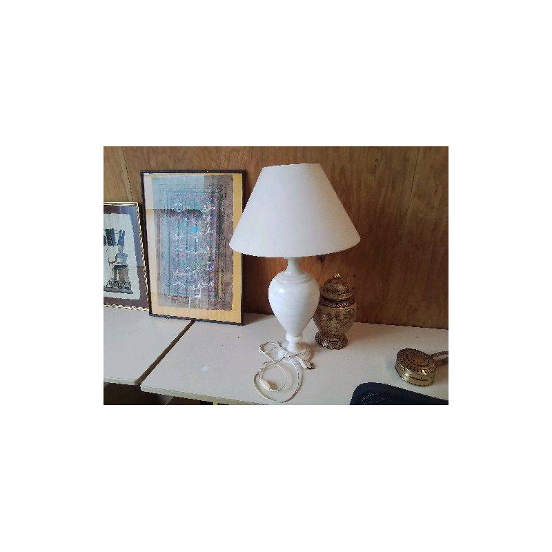 LAMPE EN ALBATRE