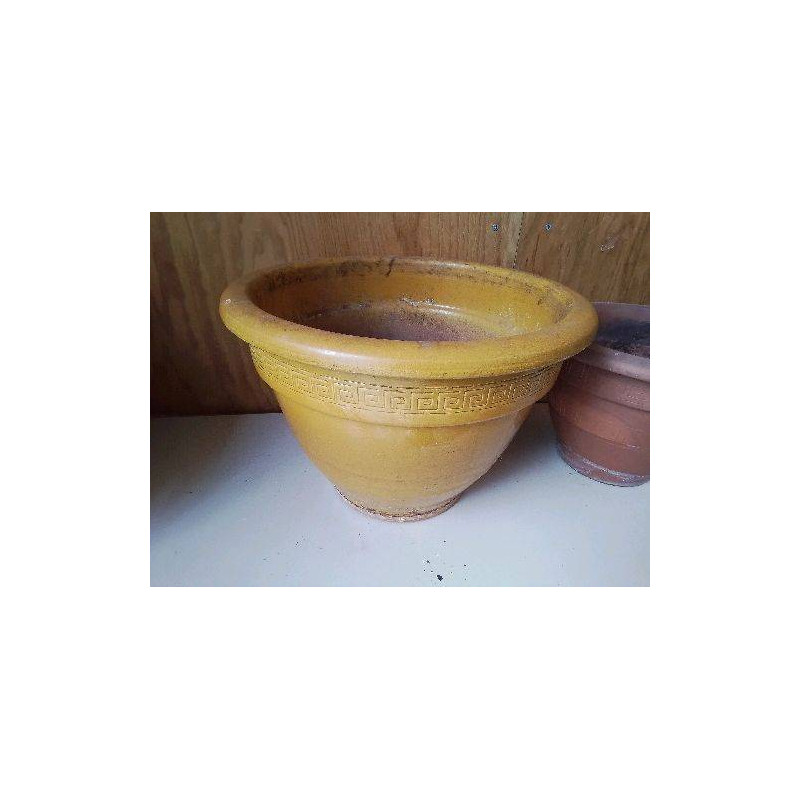 POT EN TERRE CUITE JAUNE
